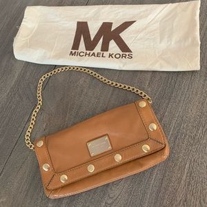 Micheal Kors leather tan clutch